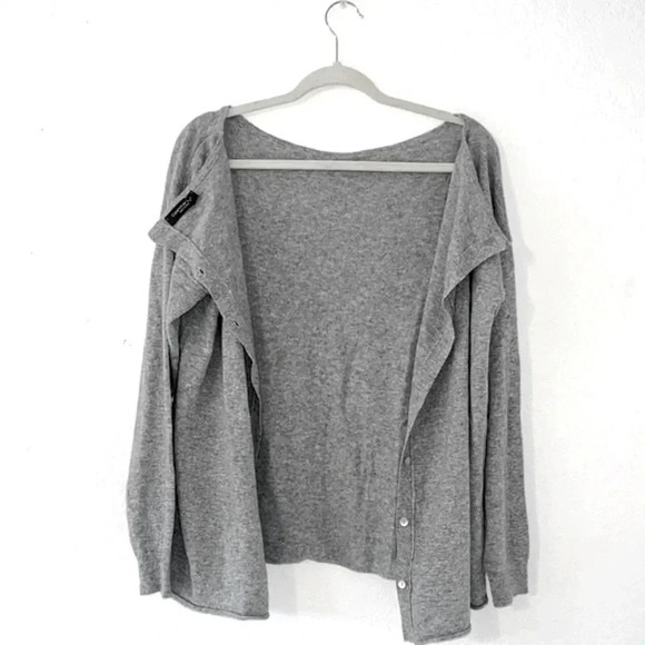 Cashmere silk blend cardigan sweater back buttons made in Italy neutral sweater - Picture 4 of 13